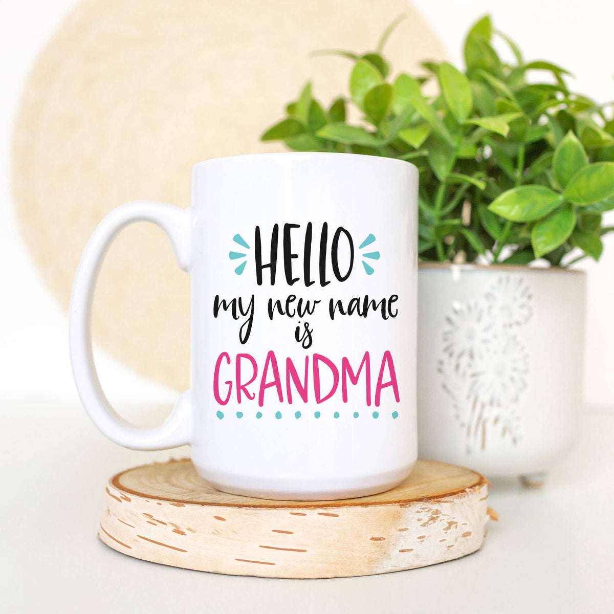 Bonjour, mon nouveau nom est Mamie – Mug en céramique