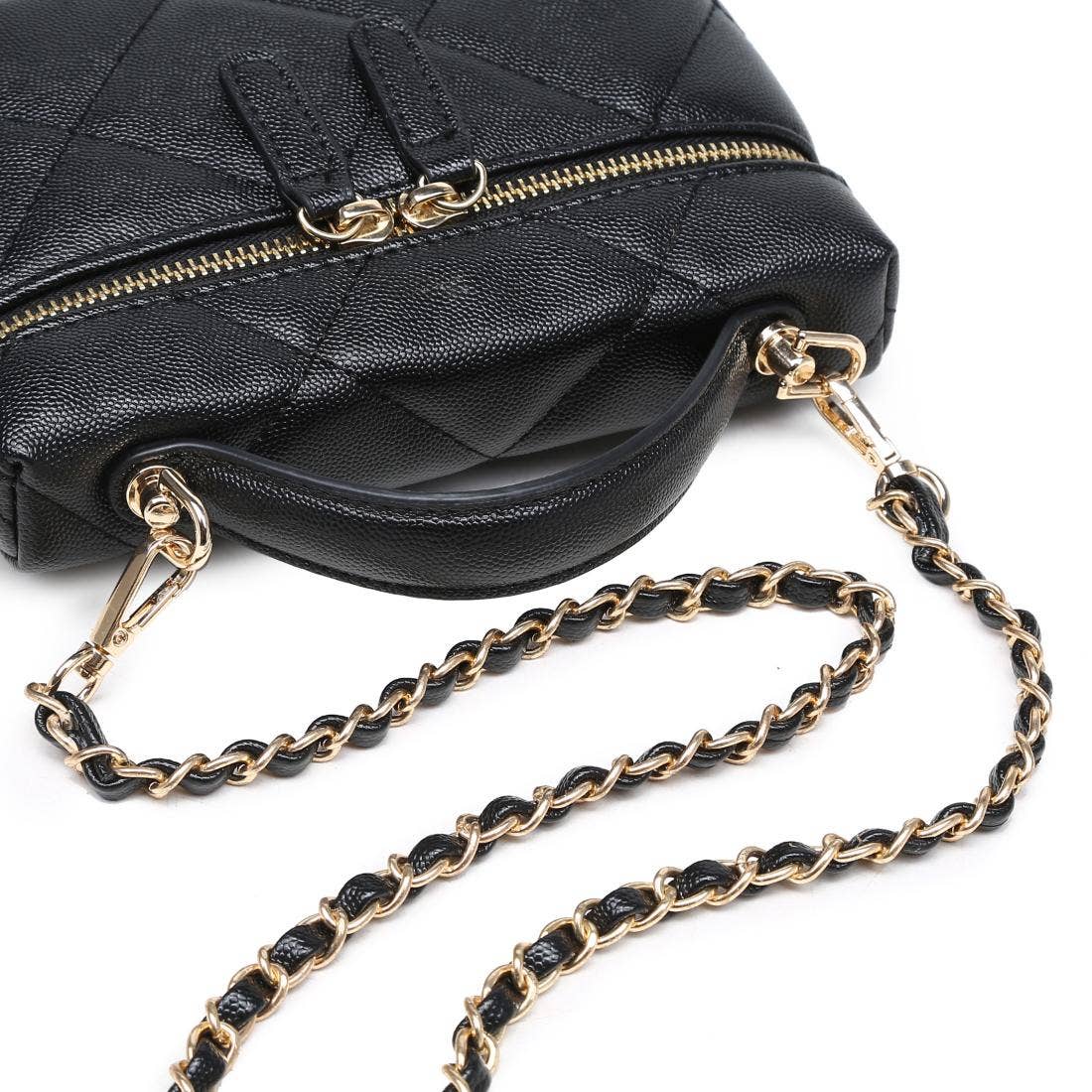 Quilted Vanity bag with chain - black