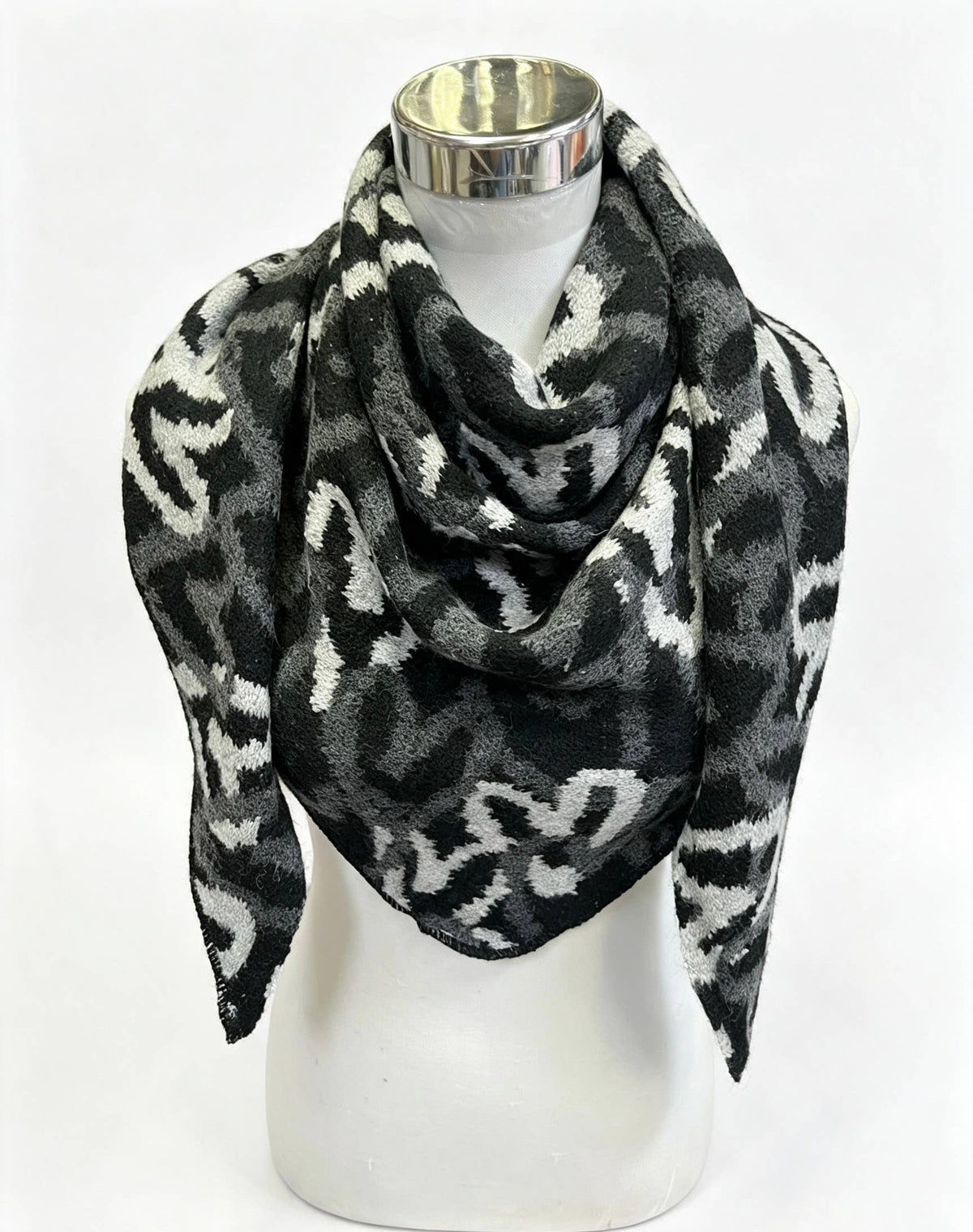 Heart knitted triangle scarf