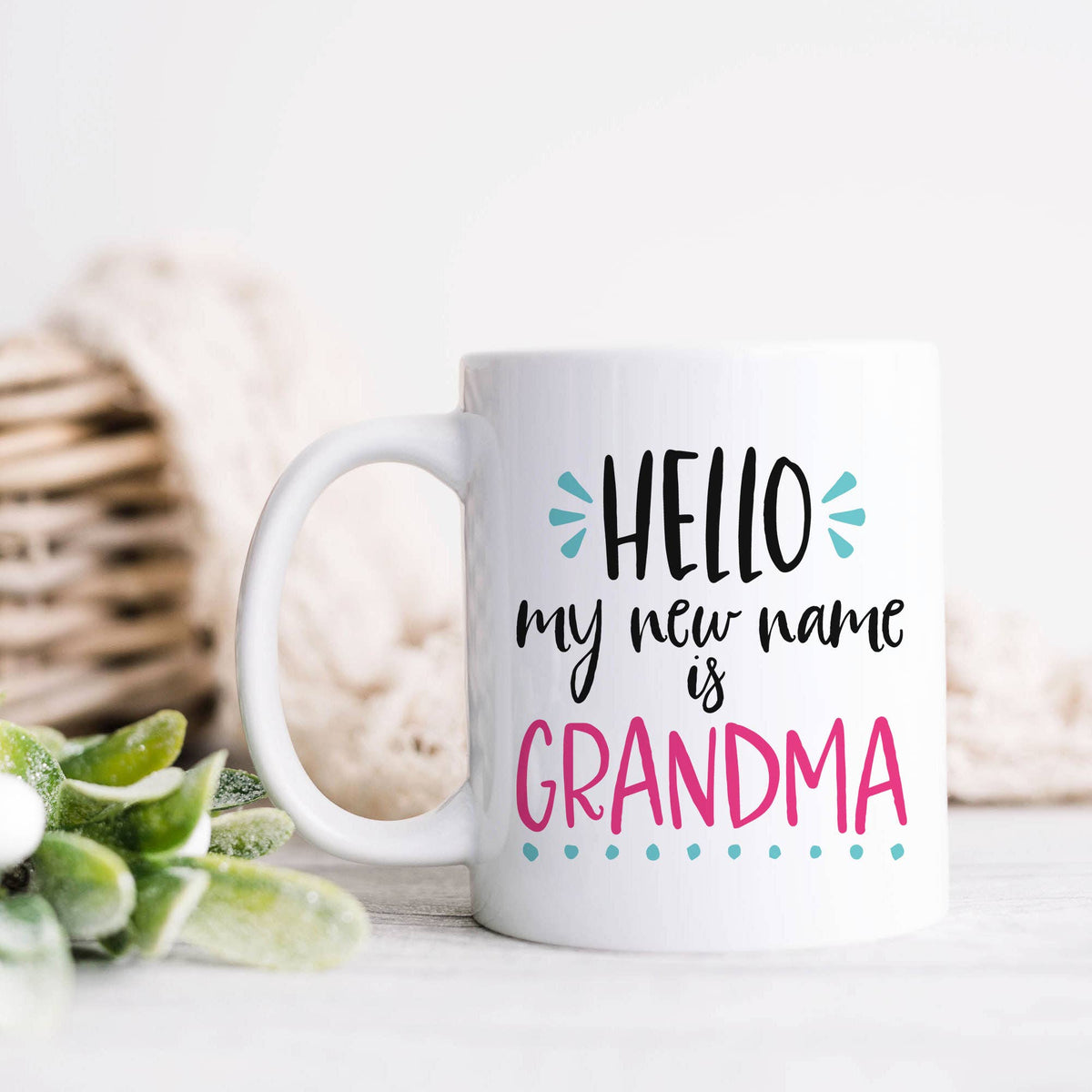 Bonjour, mon nouveau nom est Mamie – Mug en céramique
