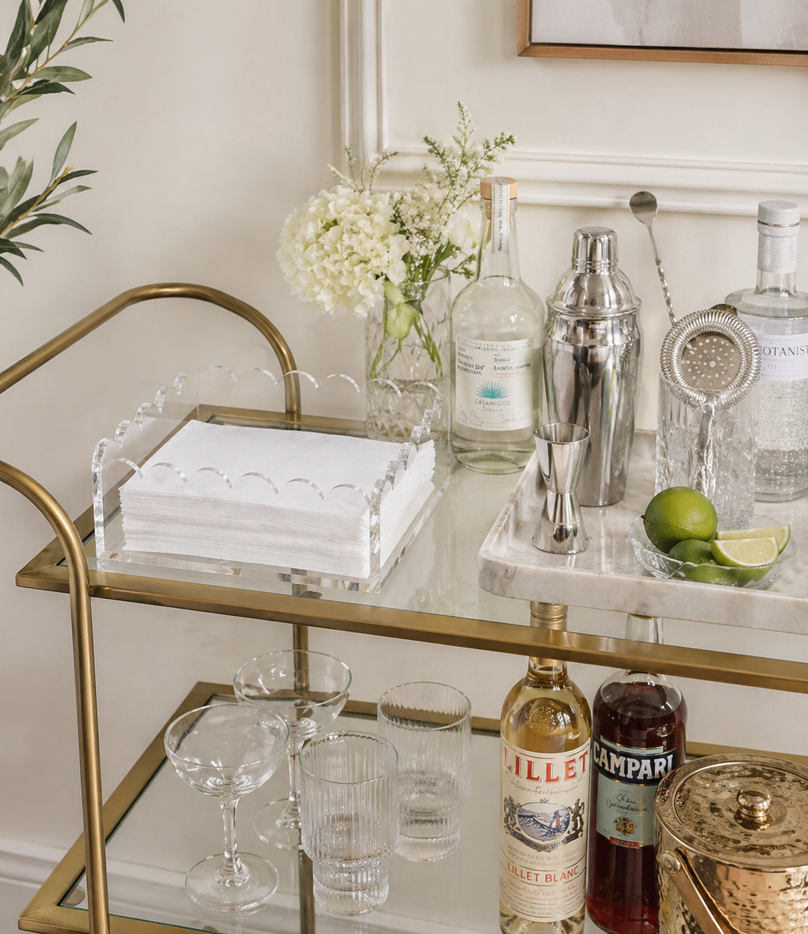 Scalloped Acrylic Lunch and Dinner Napkin Holder