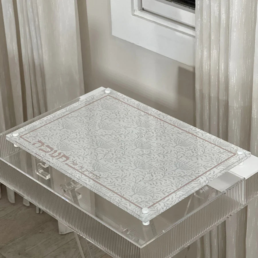 Plateau de Hanoukka en Lucite Menorah
