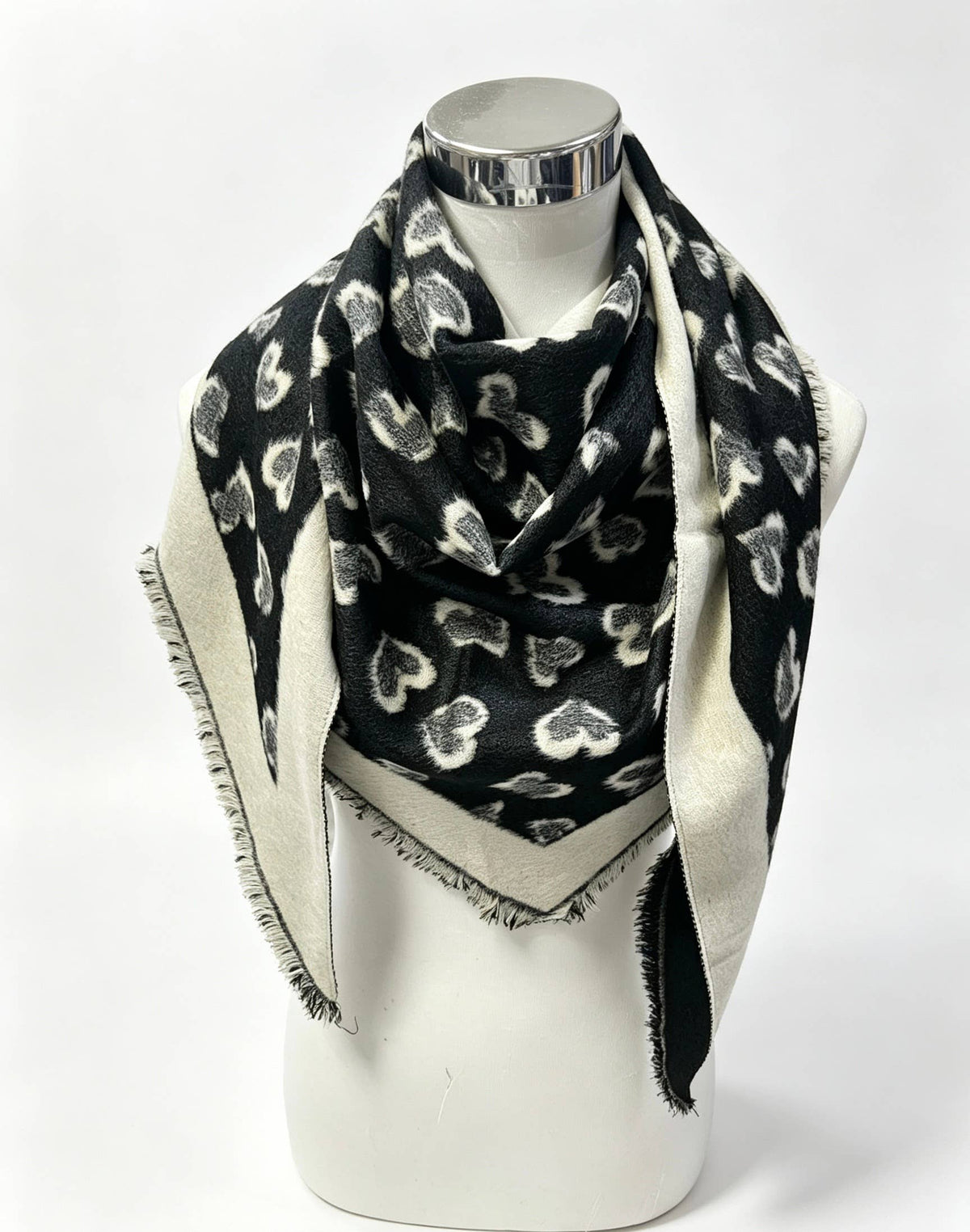 Soft Leopard Heart Triangle - black