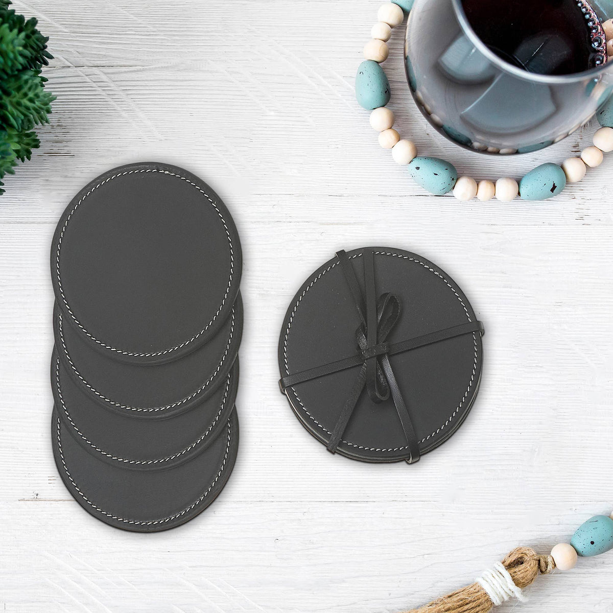 4Pc Round Genuine Leather Coasters Black