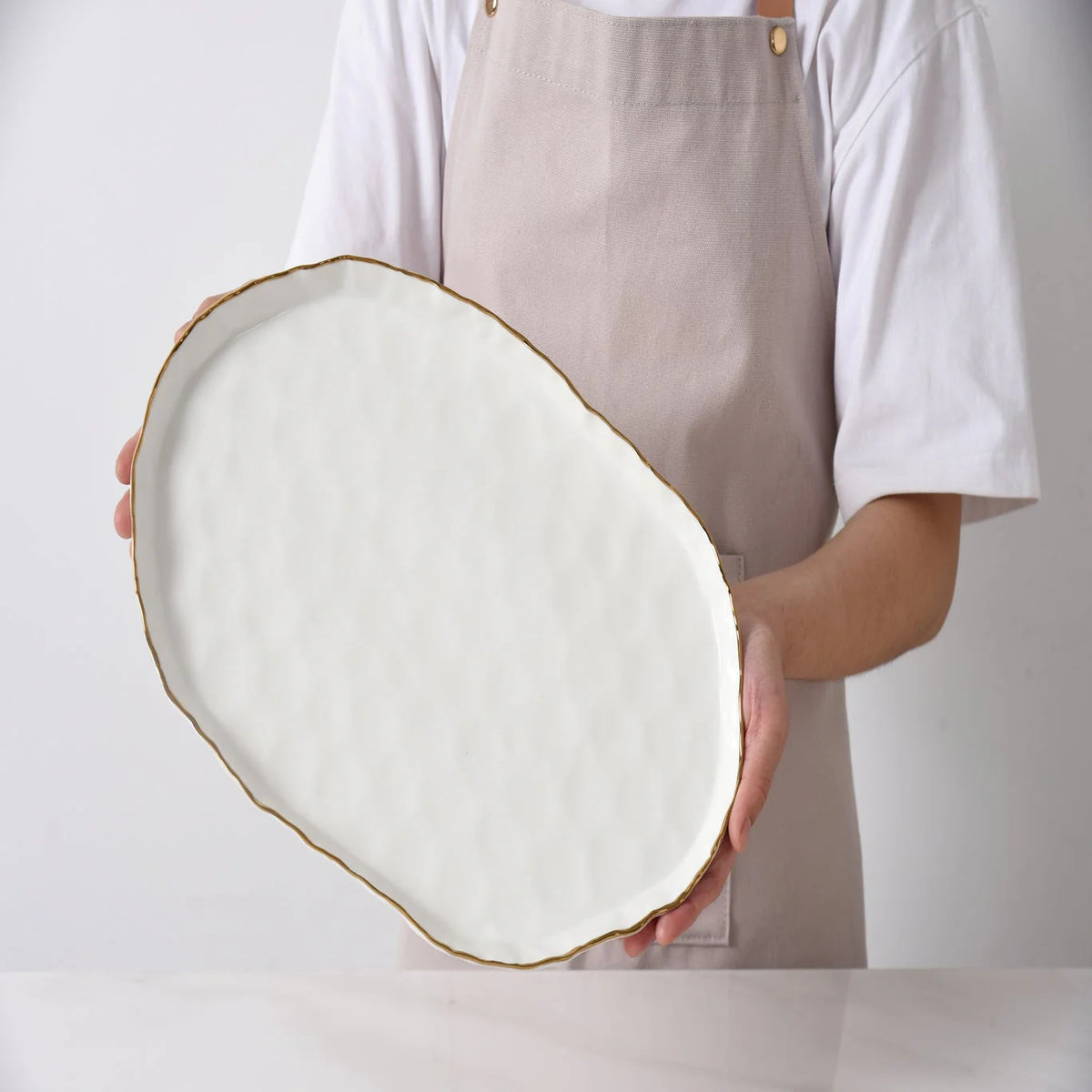 Plat ovale moyen de la baie de Pampa Portofino