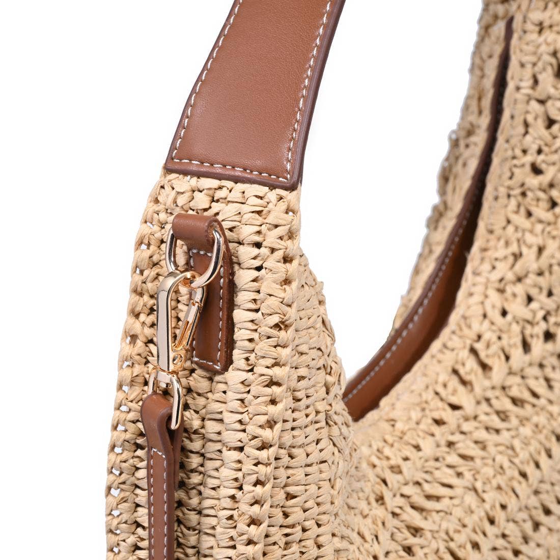 Sac à bandoulière tressée style hobo incurvé