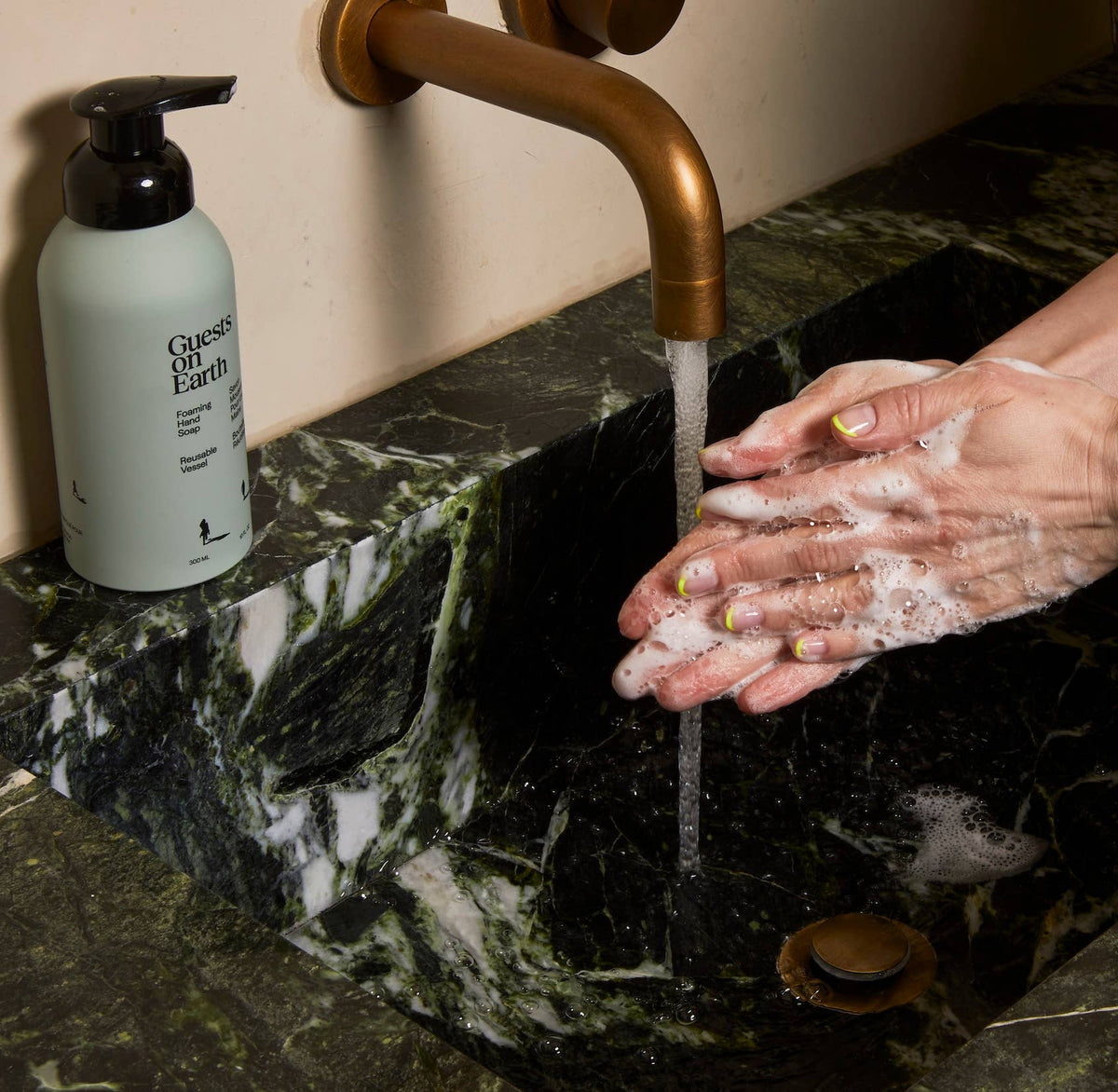 Guests on earth Foaming Hand Soap