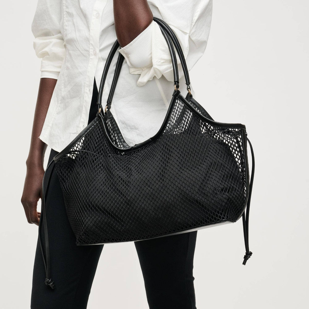 Mesh Tote - black