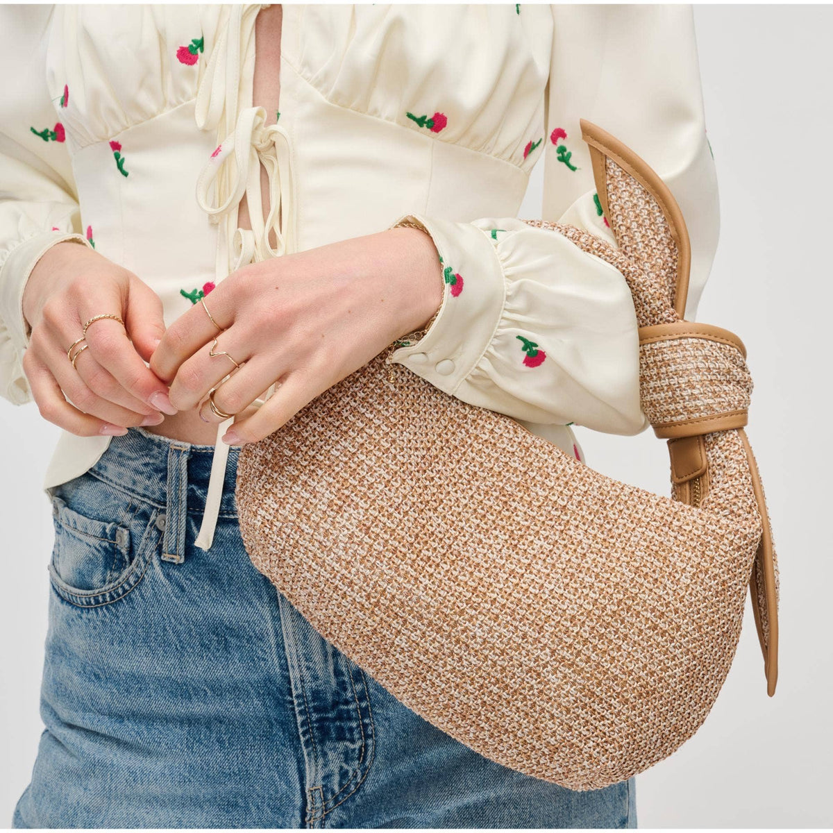 Sac bandoulière en paille à nœuds