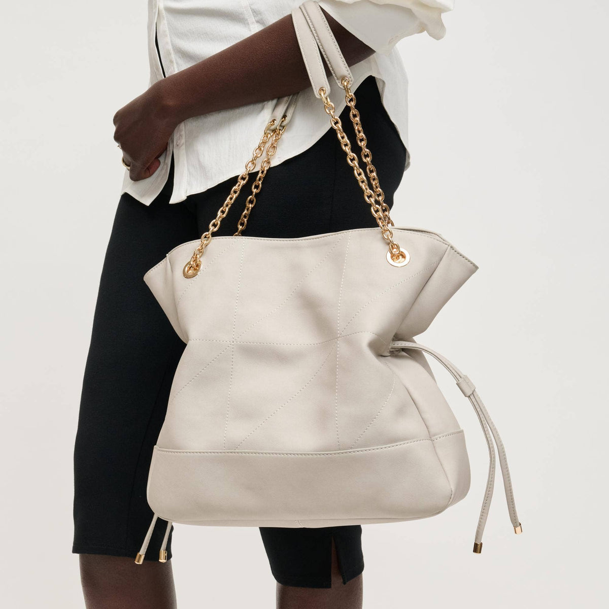 Cinched quilted Tote - ivory