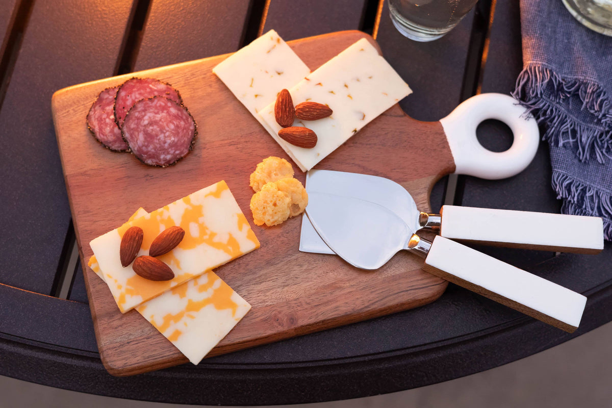 Planche de charcuterie et ensemble de 2 couteaux