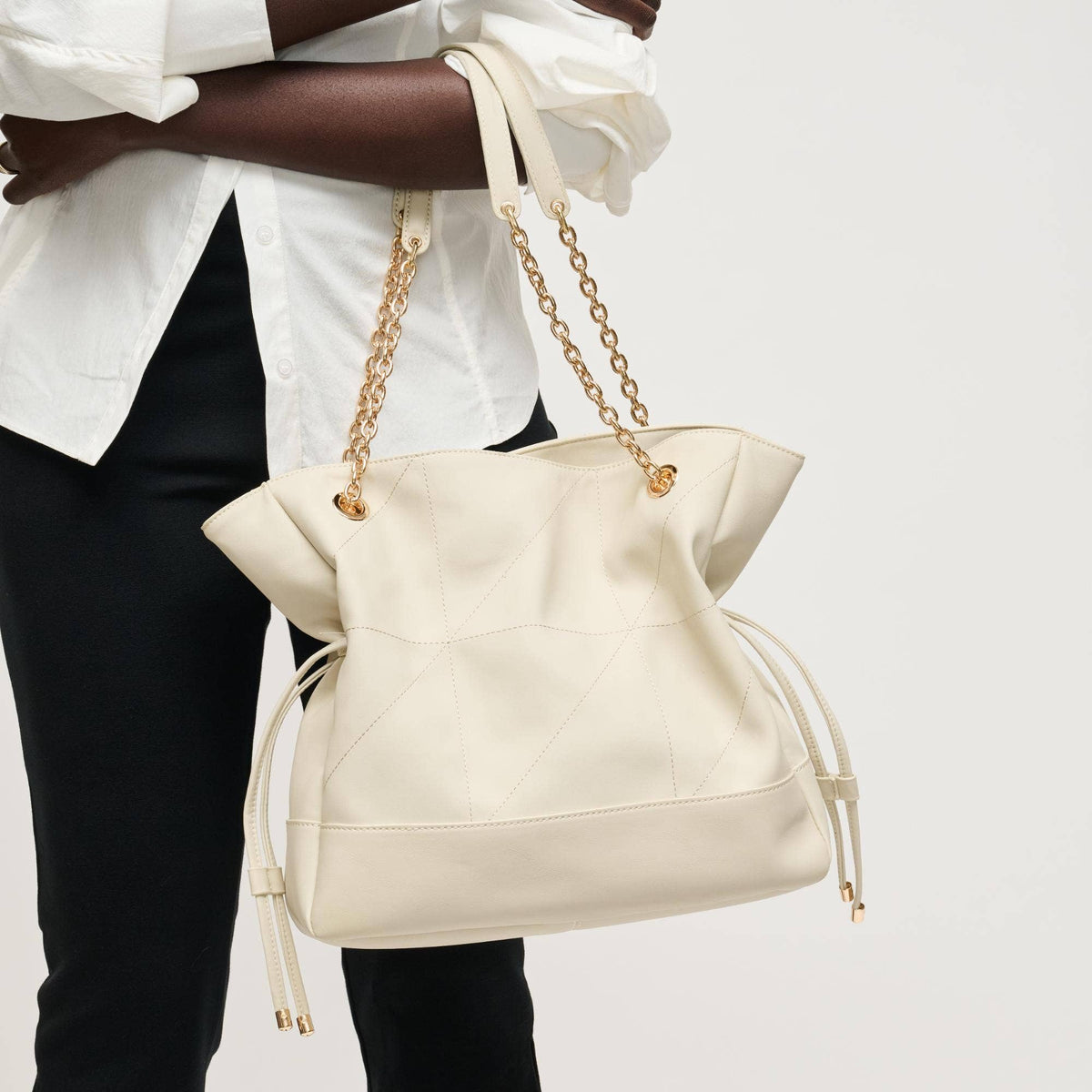 Cinched quilted Tote - ivory
