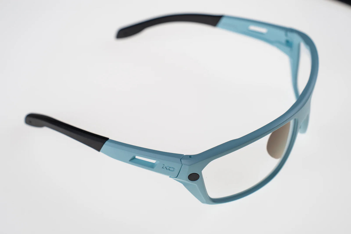 Lunettes de pickleball Knockout Optics : Bleu Poudré