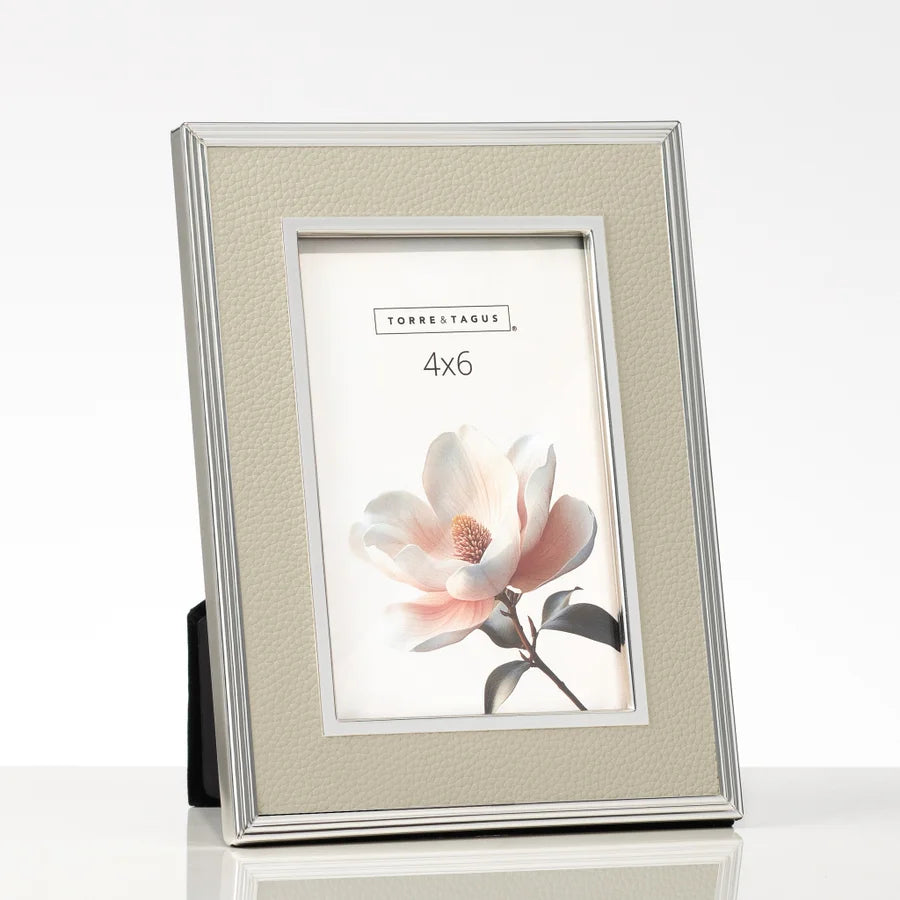 Cadre en cuir gris crème avec bordure argentée - 4x6