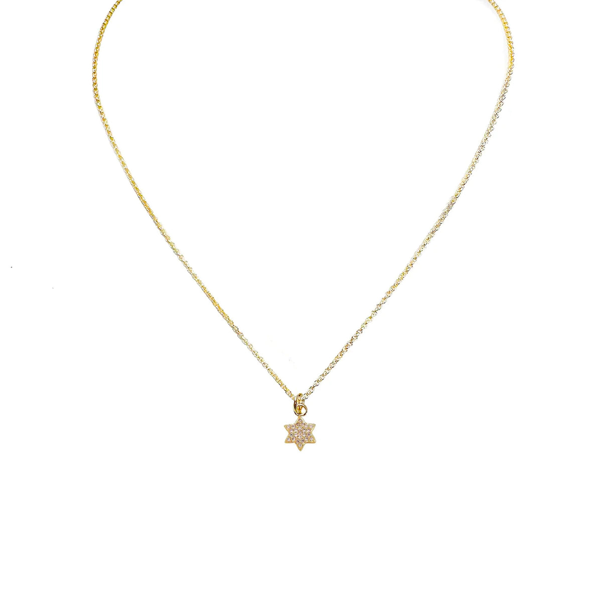 Collier en or avec petite étoile de David