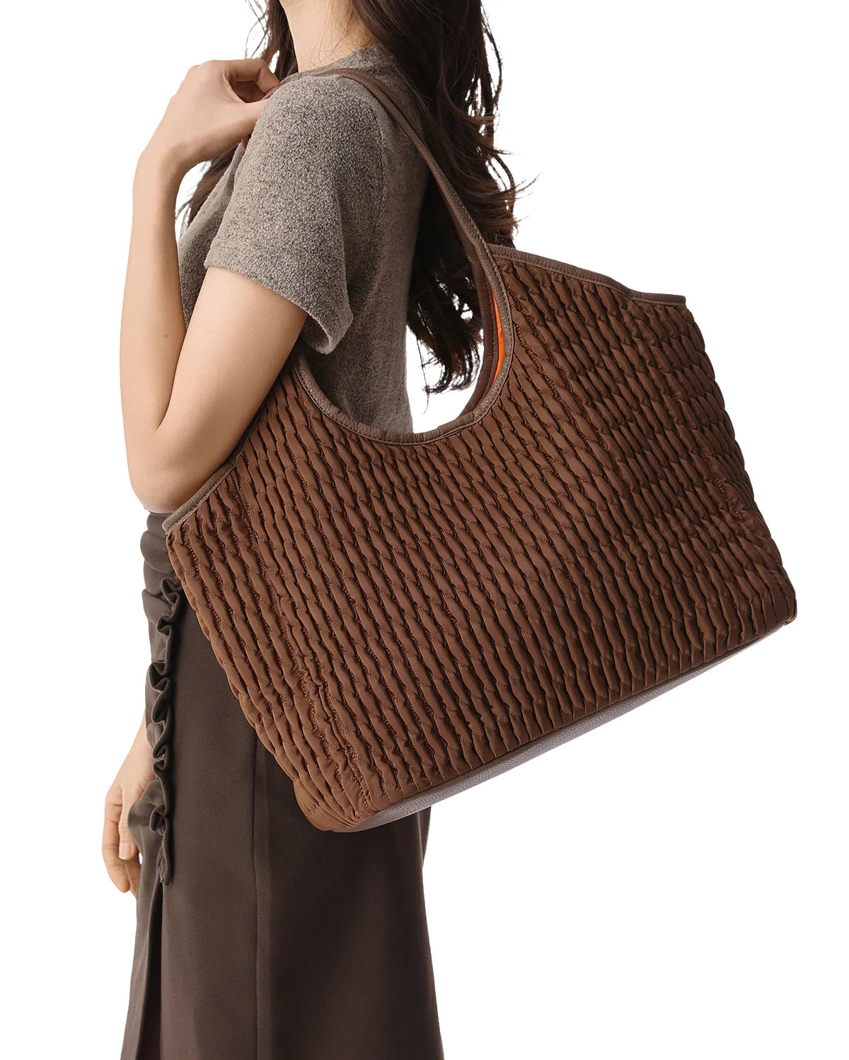 Nylon puckered tote-  Walnut