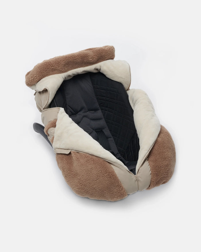 7AM car seat cocoon - cappuccino appliqué