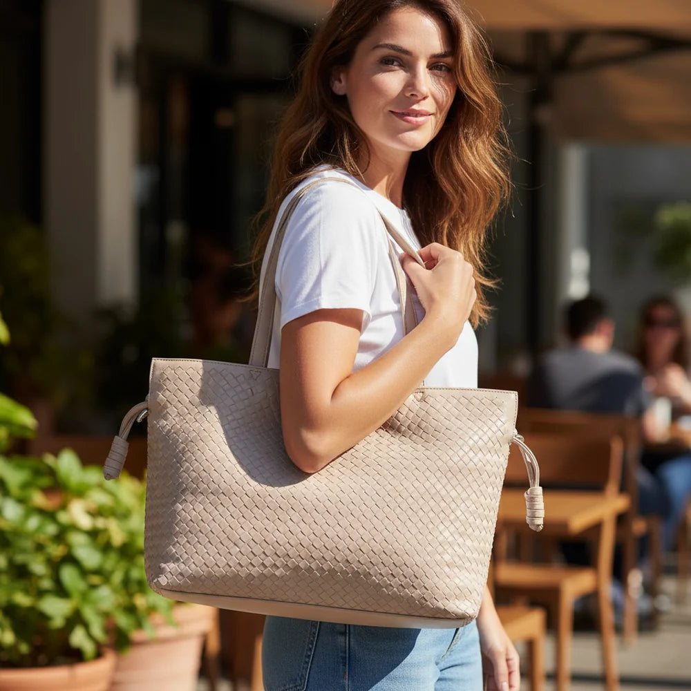 Sac fourre-tout en similicuir tissé – Sable