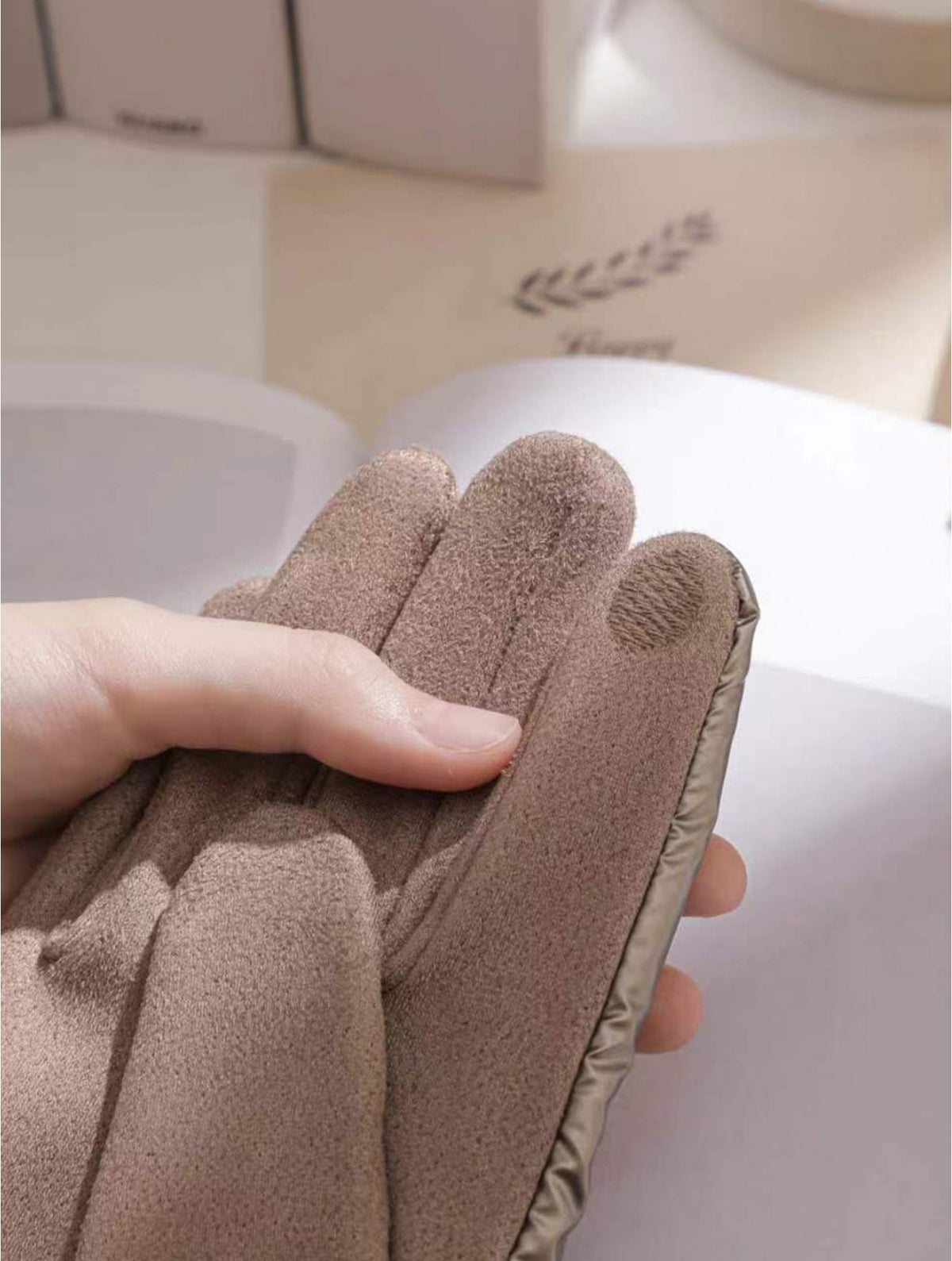 Faux fur trim Shiny bubble bronze Gloves