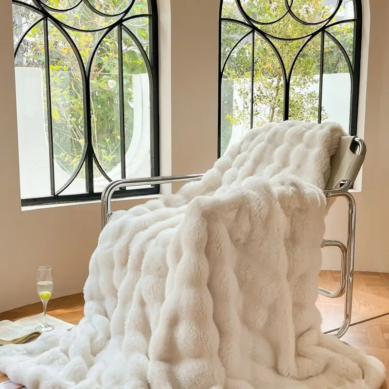 Couverture luxueuse en fausse fourrure
