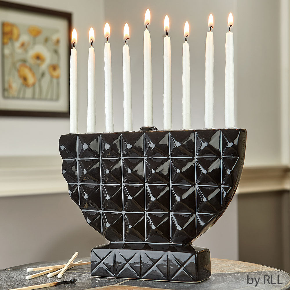Menorah géométrique noire en céramique peinte à la main