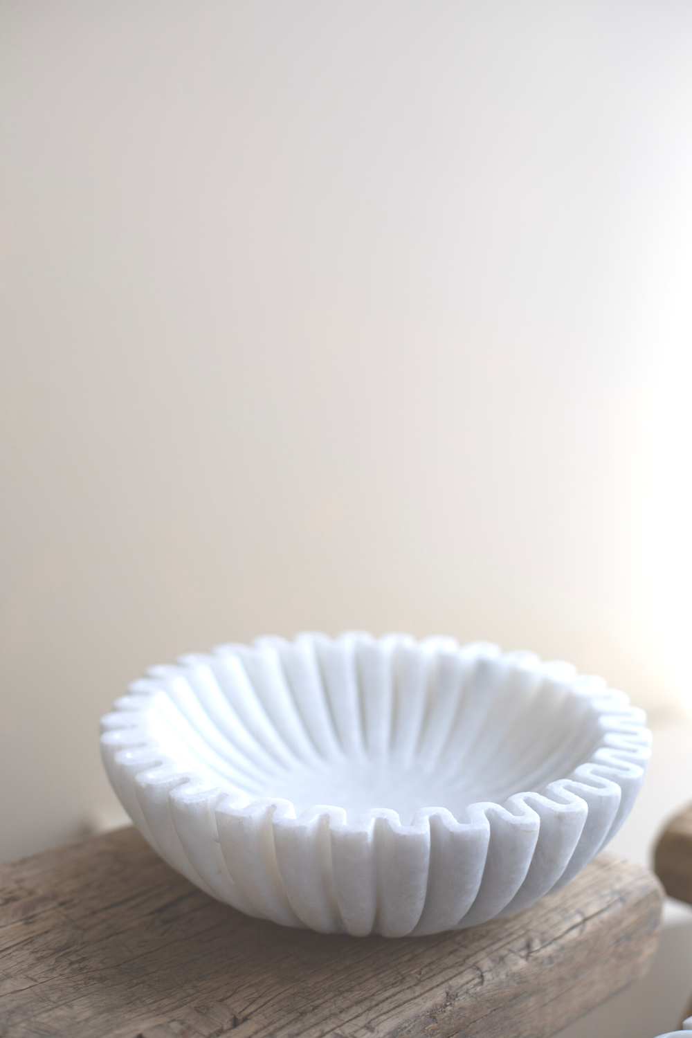 Marble Fluted Scalloped Bowl, Large