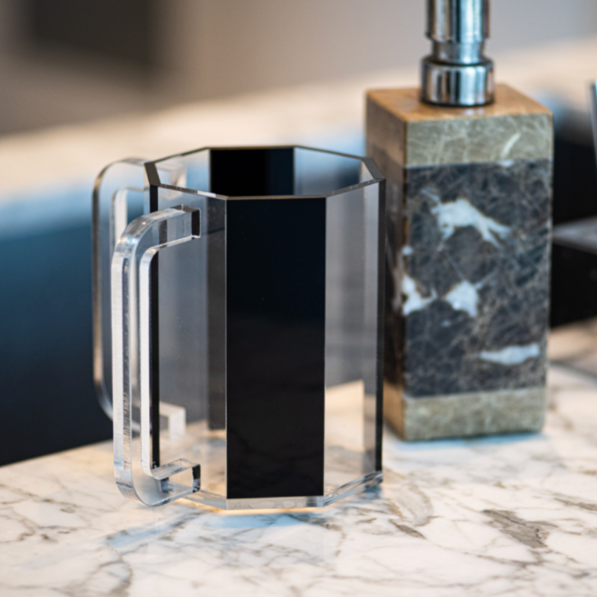 Acrylic wash cup - Black octagon