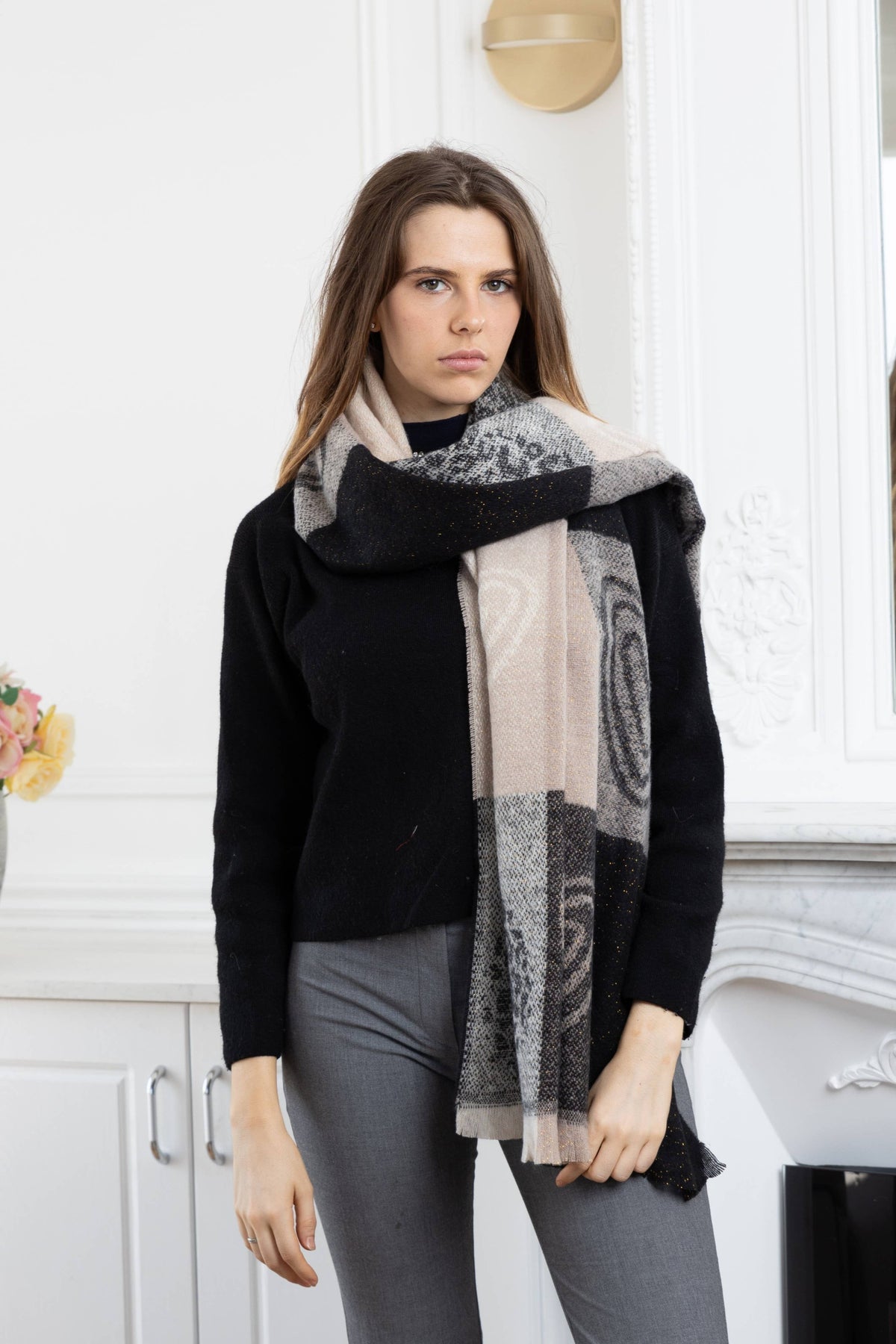 Scarf with leopard heart print - black